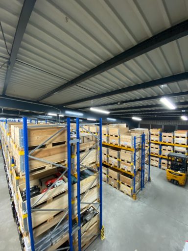 Lager mit Inventar Immobilienankauf